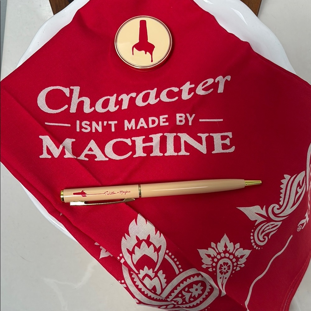 Makers Mark gift set - bandana, pen, pop socket